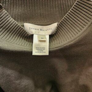 Susan Bristol Mock Turtleneck Medium  olive color 75% silk 25%  nylon hand wash